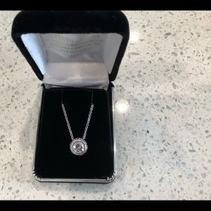 Beautiful cubic zirconia diamond necklace